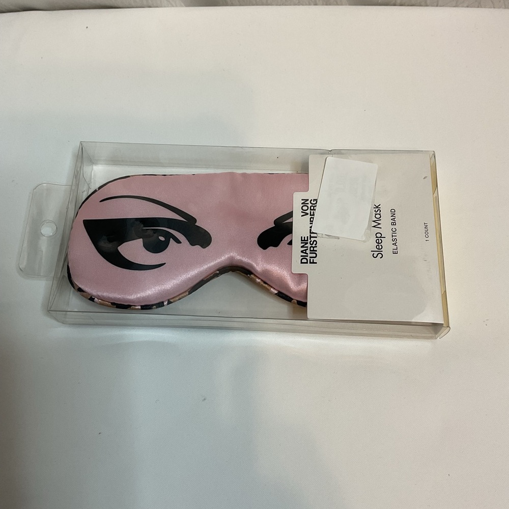 COPY - COPY - DVF Diane Von Furstenberg for Target Geranium Leaf Green Sleep Ey…